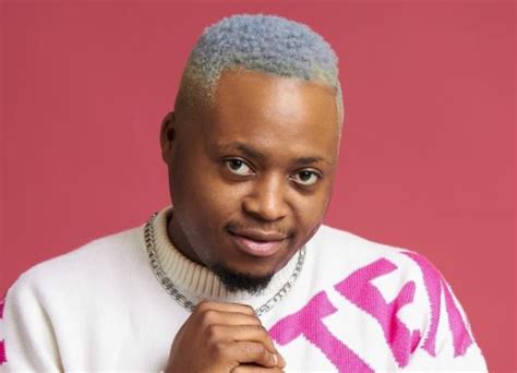 Kelvin Momo .